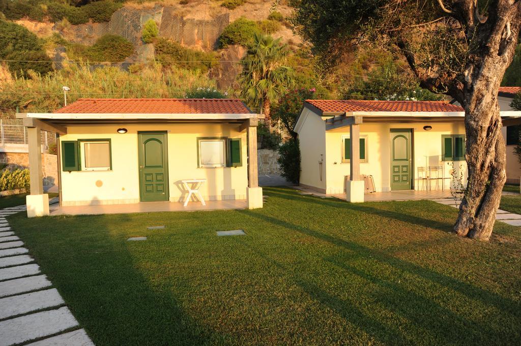 Residence Baia La Ruota Bordighera Δωμάτιο φωτογραφία